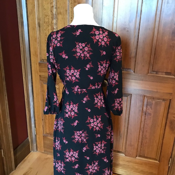 ** 3 for $30 ** Classy Wrap-around Dress - Picture 5 of 10